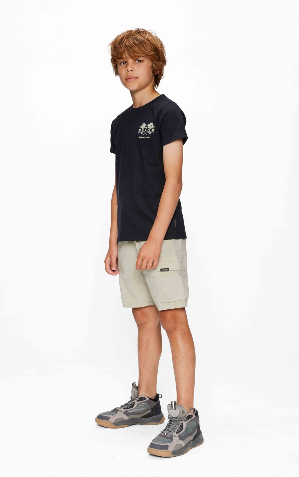 Guus - black