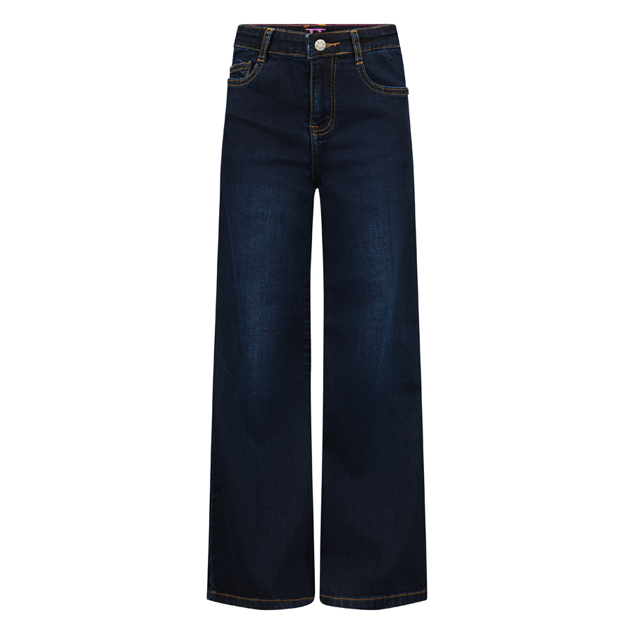 Celeste rinsed blue